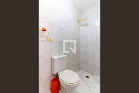 Casa à venda com 248m², 3 quartos e 2 vagas Casa à venda com 248m², 3 quartos e 2 vagasBanheiro de serviço