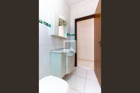 Casa à venda com 248m², 3 quartos e 2 vagas Casa à venda com 248m², 3 quartos e 2 vagasBanheiro Social