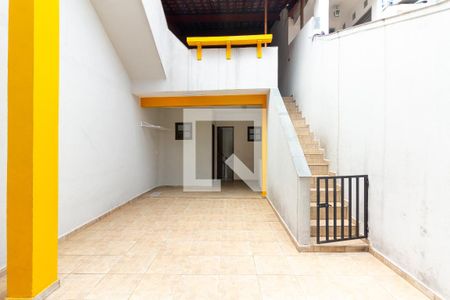 Casa à venda com 248m², 3 quartos e 2 vagas Casa à venda com 248m², 3 quartos e 2 vagasQuintal