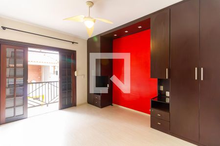 Casa à venda com 248m², 3 quartos e 2 vagas Casa à venda com 248m², 3 quartos e 2 vagasQuarto 1 - Suíte