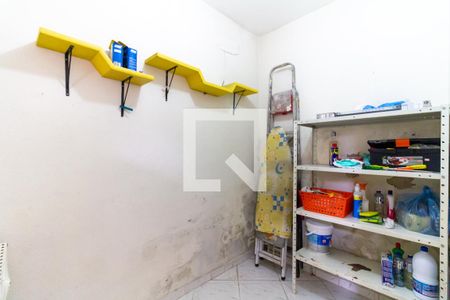 Casa à venda com 248m², 3 quartos e 2 vagas Casa à venda com 248m², 3 quartos e 2 vagasQuarto de Serviço