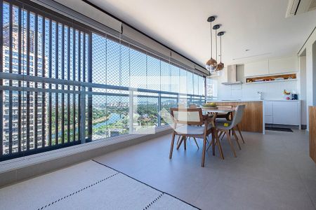 Varanda/Cozinha de apartamento para alugar com 2 quartos, 107m² em Pinheiros, São Paulo