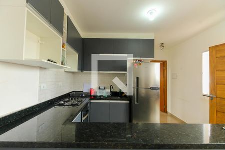 Cozinha  de apartamento à venda com 2 quartos, 48m² em Vila Carrão, São Paulo