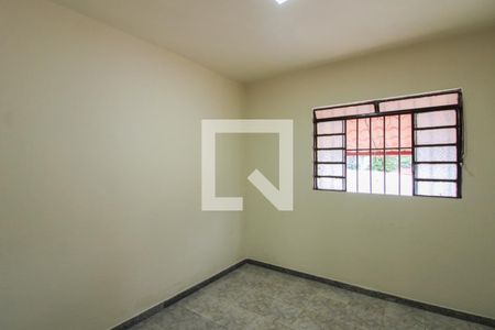 Quarto 1 de casa para alugar com 2 quartos, 38m² em Céu Azul, Belo Horizonte