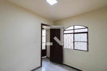 Quarto 2 de casa para alugar com 2 quartos, 38m² em Céu Azul, Belo Horizonte