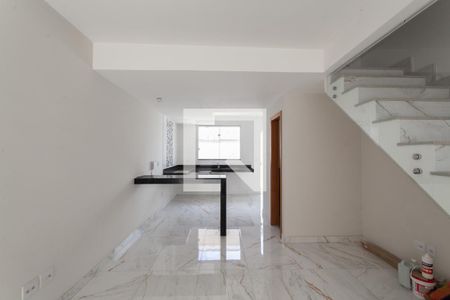 Sala de casa à venda com 2 quartos, 112m² em Santa Monica, Belo Horizonte