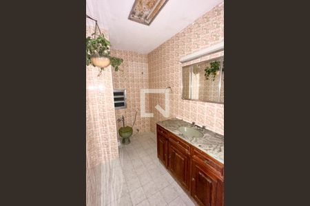 Apartamento à venda com 142m², 3 quartos e 1 vagaBanheiro 02