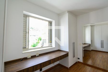 Apartamento para alugar com 384m², 5 quartos e 3 vagasQuarto 4 