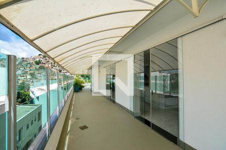 Apartamento para alugar com 384m², 5 quartos e 3 vagasVaranda da cozinha 