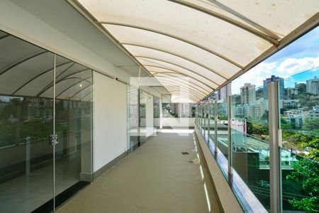 Apartamento para alugar com 384m², 5 quartos e 3 vagasVaranda da cozinha 