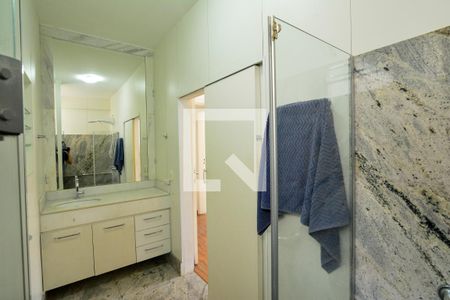Apartamento para alugar com 384m², 5 quartos e 3 vagasBanheiro 1 