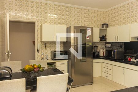 Casa à venda com 250m², 2 quartos e 2 vagasCozinha