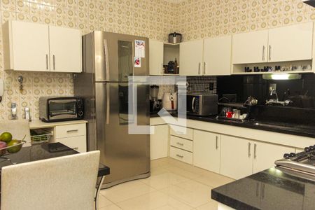 Casa à venda com 250m², 2 quartos e 2 vagasCozinha