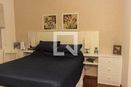 Casa à venda com 250m², 2 quartos e 2 vagasSuíte