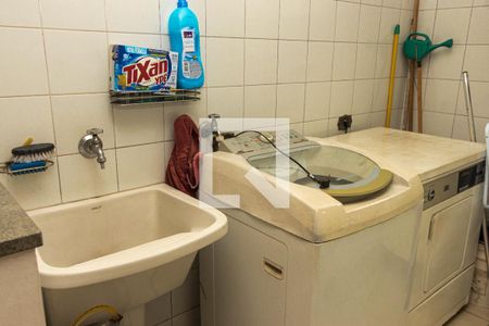 Casa à venda com 250m², 2 quartos e 2 vagasÁrea de Serviço