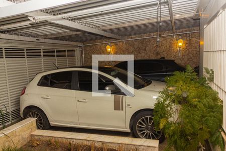 Casa à venda com 250m², 2 quartos e 2 vagasGaragem