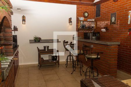 Casa à venda com 250m², 2 quartos e 2 vagasChurrasqueira