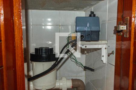 Casa à venda com 250m², 2 quartos e 2 vagasDetalhe - Bomba Poço Artesiano