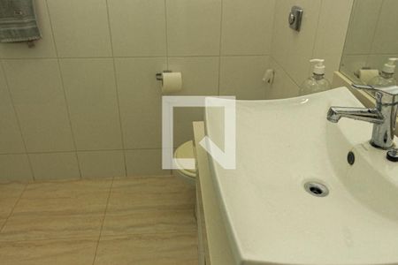 Casa à venda com 250m², 2 quartos e 2 vagasBanheiro