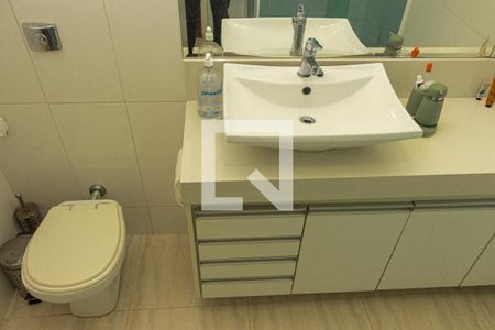 Casa à venda com 250m², 2 quartos e 2 vagasBanheiro