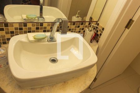 Casa à venda com 250m², 2 quartos e 2 vagasLavabo