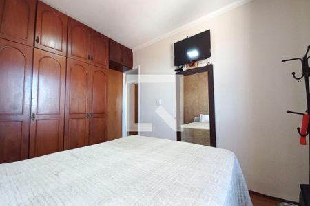 Quarto 1  de apartamento à venda com 3 quartos, 77m² em Vila Mimosa, Campinas