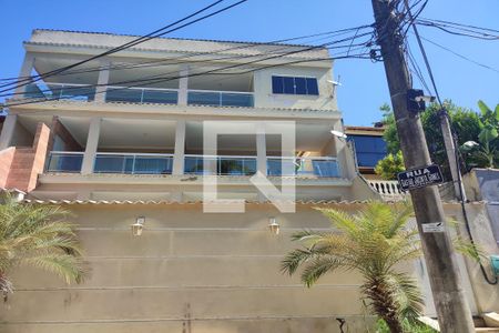 Casa para alugar com 100m², 2 quartos e 1 vagaFachada