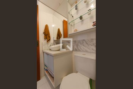 Apartamento à venda com 54m², 2 quartos e 1 vaga Apartamento à venda com 54m², 2 quartos e 1 vagaBanheiro