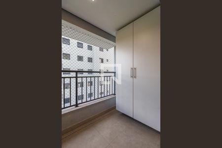 Apartamento à venda com 69m², 3 quartos e 1 vagaÁrea de Serviço