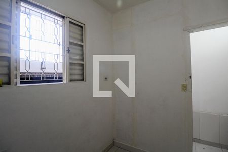 Quarto 1  de casa para alugar com 1 quarto, 35m² em Vila Ema, São Paulo
