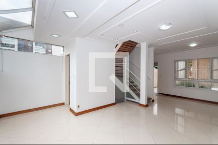 Sala de casa de condomínio à venda com 3 quartos, 157m² em Vila Romana, São Paulo