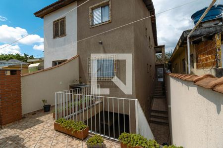 Casa à venda com 125m², 3 quartos e 2 vagas Casa à venda com 125m², 3 quartos e 2 vagasQuintal