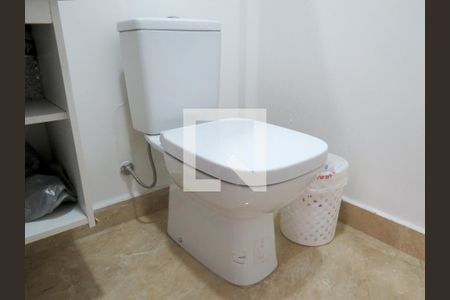 Casa à venda com 127m², 2 quartos e 2 vagasBanheiro de serviço