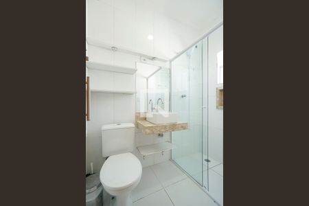 Casa de condomínio à venda com 113m², 3 quartos e 2 vagasBanheiro da suíte