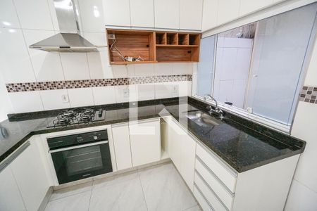 Casa de condomínio à venda com 113m², 3 quartos e 2 vagasPia e cooktop