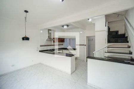 Casa de condomínio à venda com 113m², 3 quartos e 2 vagasSala