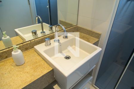 Apartamento para alugar com 60m², 2 quartos e 2 vagasBanheiro da Suíte - Pia