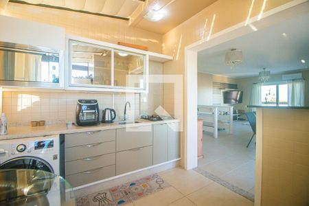 Apartamento à venda com 220m², 2 quartos e 3 vagas Apartamento à venda com 220m², 2 quartos e 3 vagasCobertura