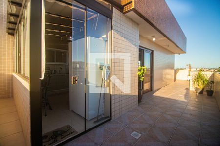 Apartamento à venda com 220m², 2 quartos e 3 vagas Apartamento à venda com 220m², 2 quartos e 3 vagasVaranda da Cobertura