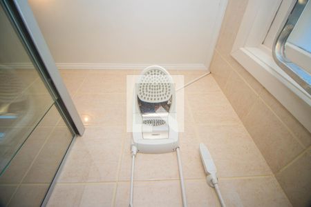 Apartamento à venda com 220m², 2 quartos e 3 vagas Apartamento à venda com 220m², 2 quartos e 3 vagasBanheiro Auxiliar