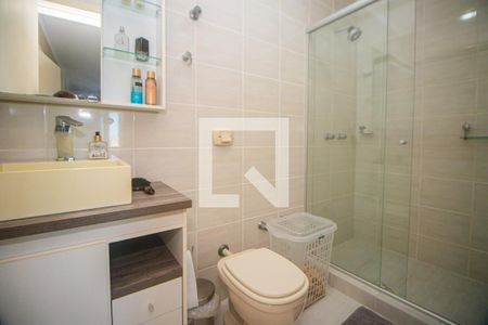 Apartamento à venda com 220m², 2 quartos e 3 vagas Apartamento à venda com 220m², 2 quartos e 3 vagasBanheiro da Suíte