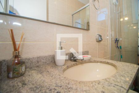 Apartamento à venda com 220m², 2 quartos e 3 vagas Apartamento à venda com 220m², 2 quartos e 3 vagasBanheiro Auxiliar