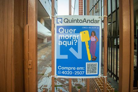 Apartamento à venda com 220m², 2 quartos e 3 vagas Apartamento à venda com 220m², 2 quartos e 3 vagasPlaquinha