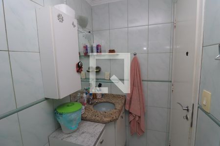 Apartamento à venda com 77m², 3 quartos e 2 vagasBanheiro Social