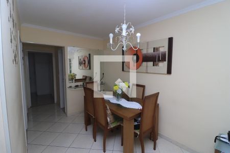 Apartamento à venda com 77m², 3 quartos e 2 vagasSala de TV