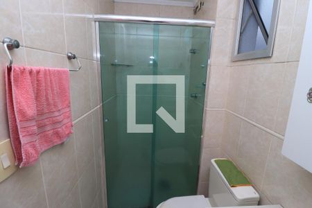 Apartamento à venda com 77m², 3 quartos e 2 vagasBanheiro da Suíte