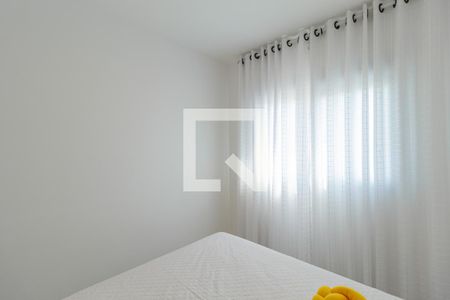 Quarto de apartamento para alugar com 2 quartos, 60m² em Jardim das Belezas, Carapicuíba