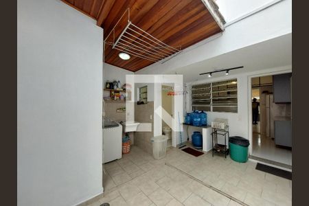 Casa à venda com 150m², 3 quartos e 1 vagaÁrea de Serviço