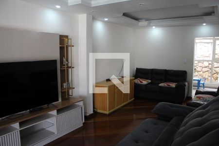 Sala de casa à venda com 3 quartos, 200m² em Lindéia, Contagem
