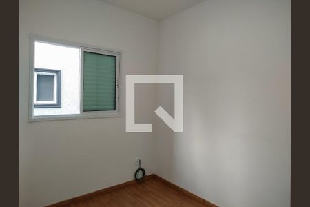 Quarto 2 de apartamento para alugar com 2 quartos, 45m² em Santa Maria, Santo André